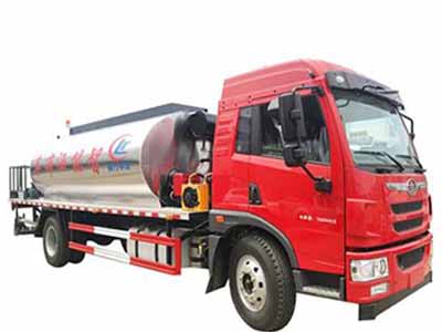 瀝青灑布車(chē)