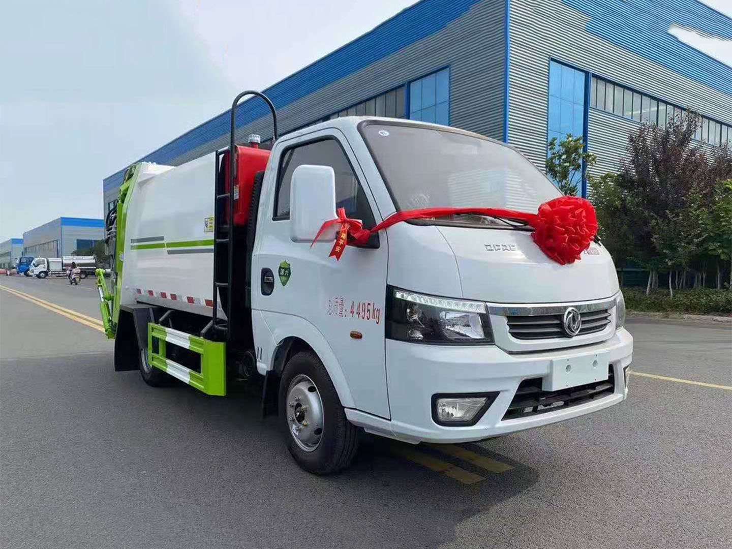 國(guó)六東風(fēng)途逸壓縮垃圾車