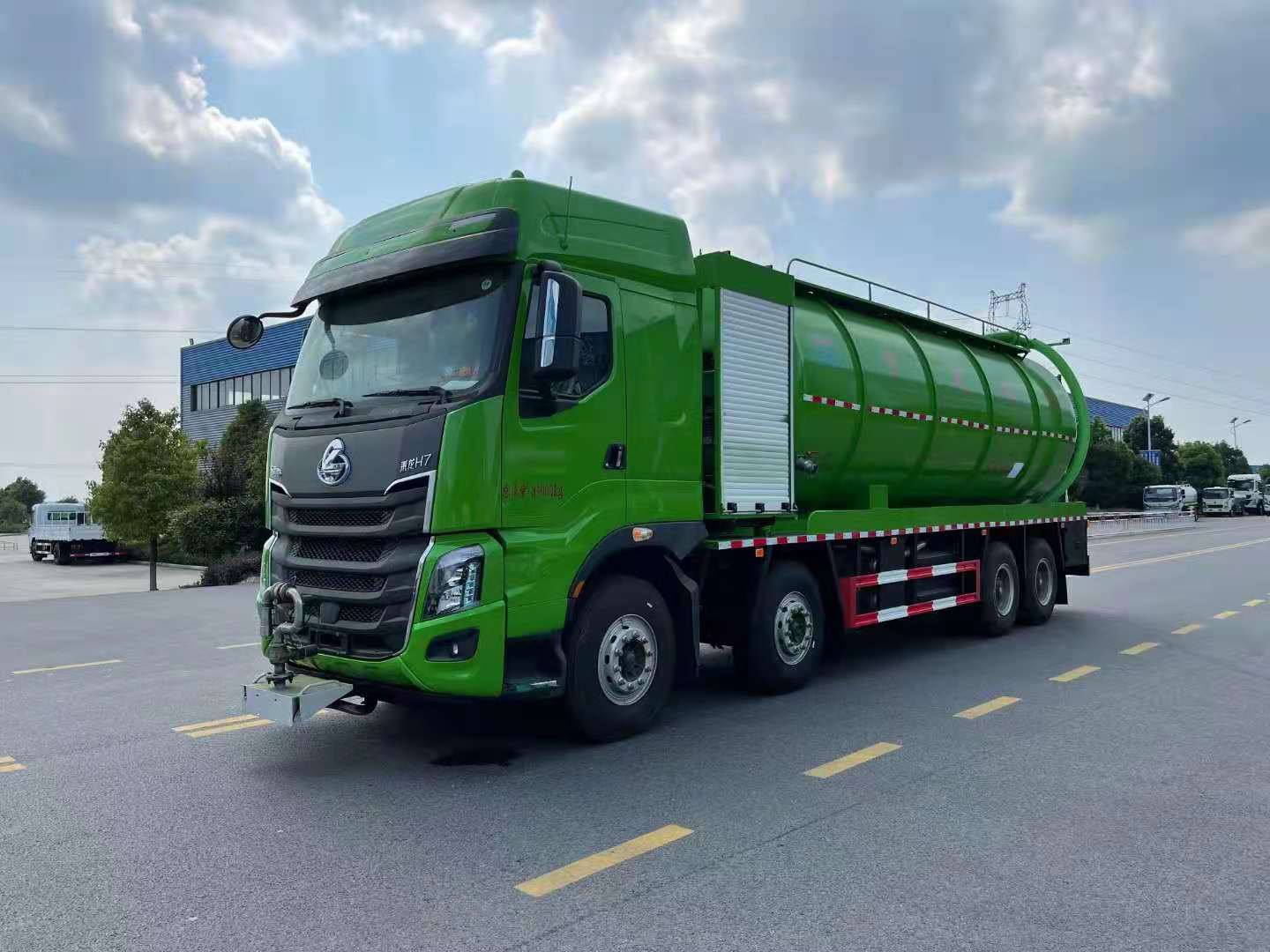 國(guó)六東風(fēng)柳汽乘龍前四后八清洗吸污車(chē)