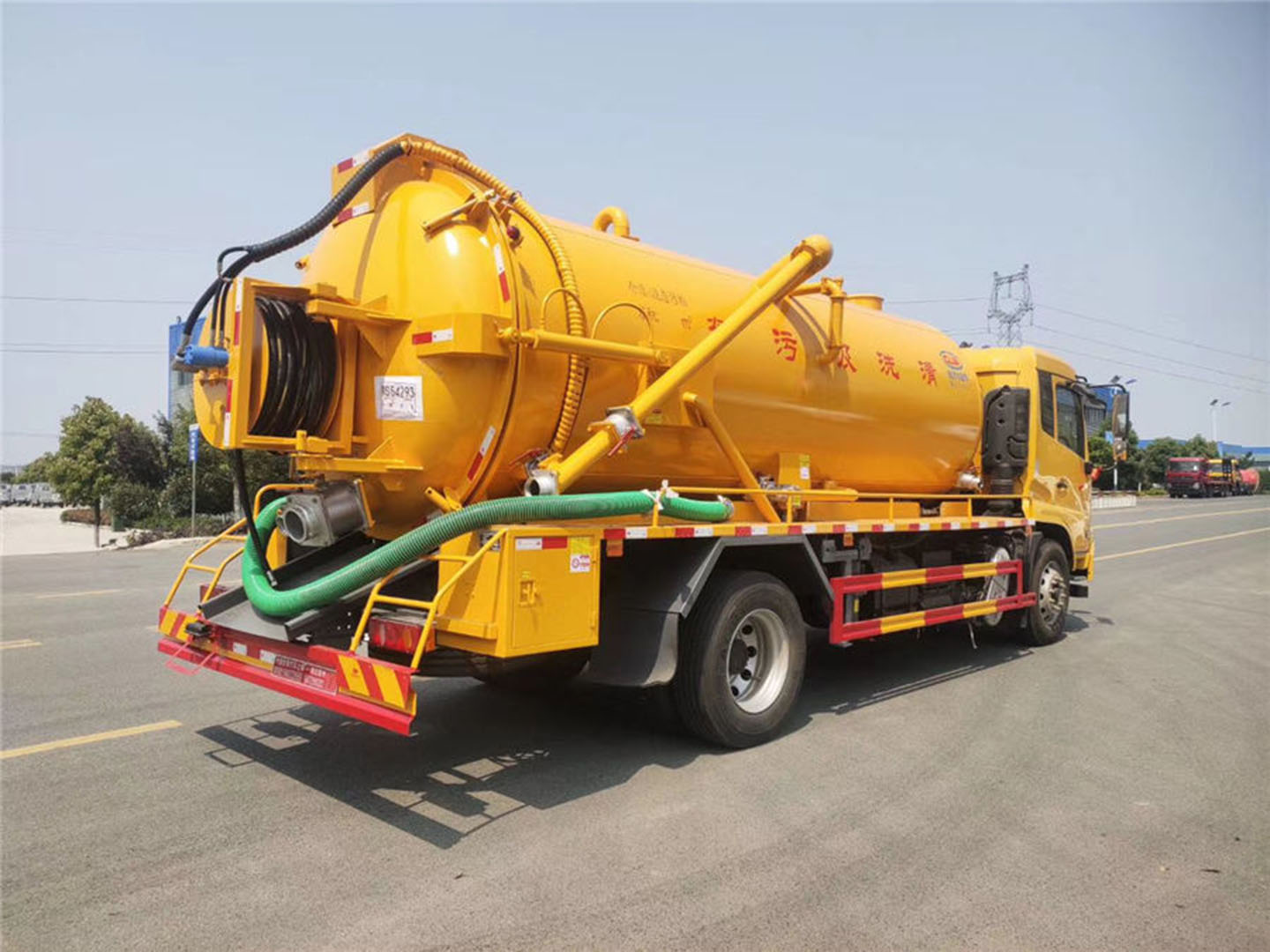 國(guó)六東風(fēng)天錦清洗吸污車