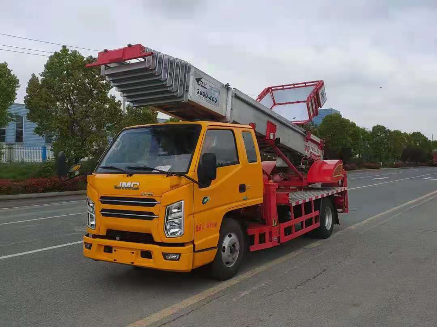 國(guó)六江鈴36米云梯車(chē)