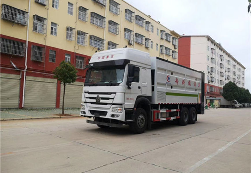 國(guó)六重汽豪沃后八輪粉料撒布車(chē)