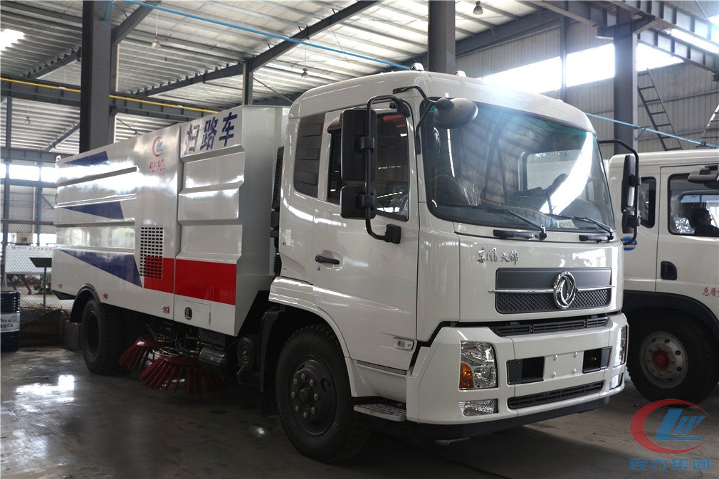 掃路車(chē)