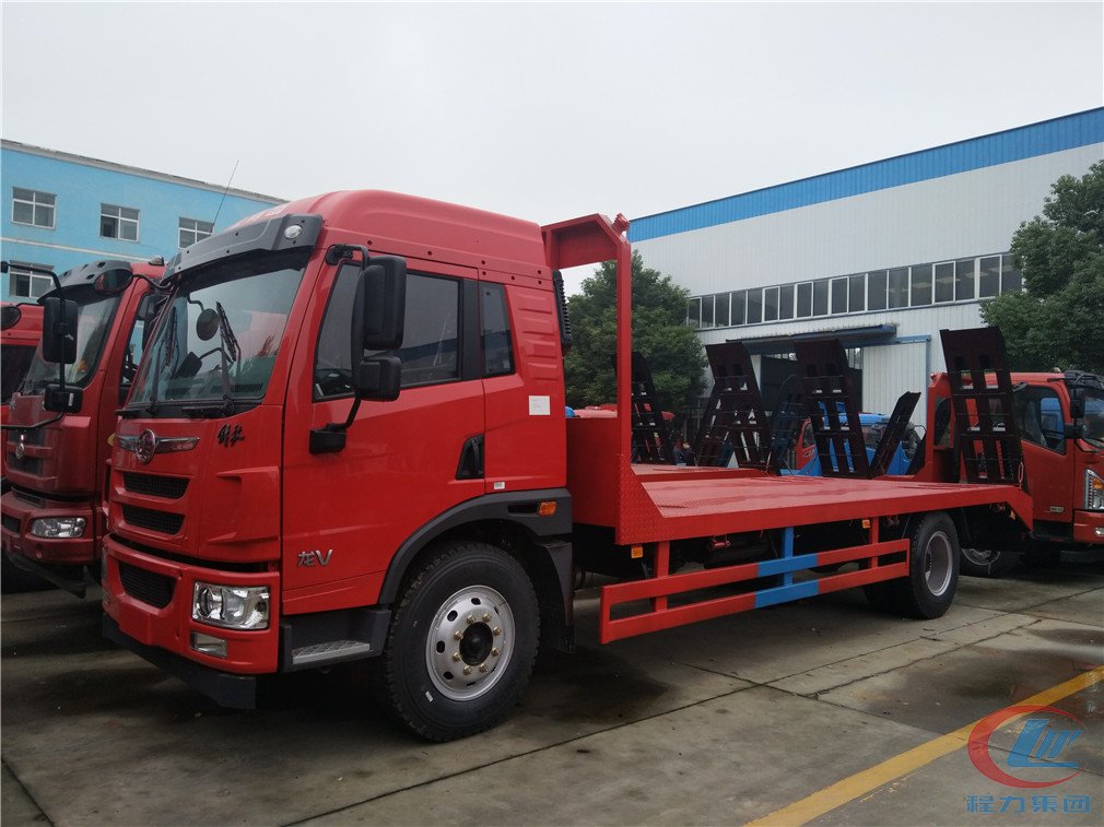 湖北程力解放龍V平板運(yùn)輸車(chē)側(cè)面圖