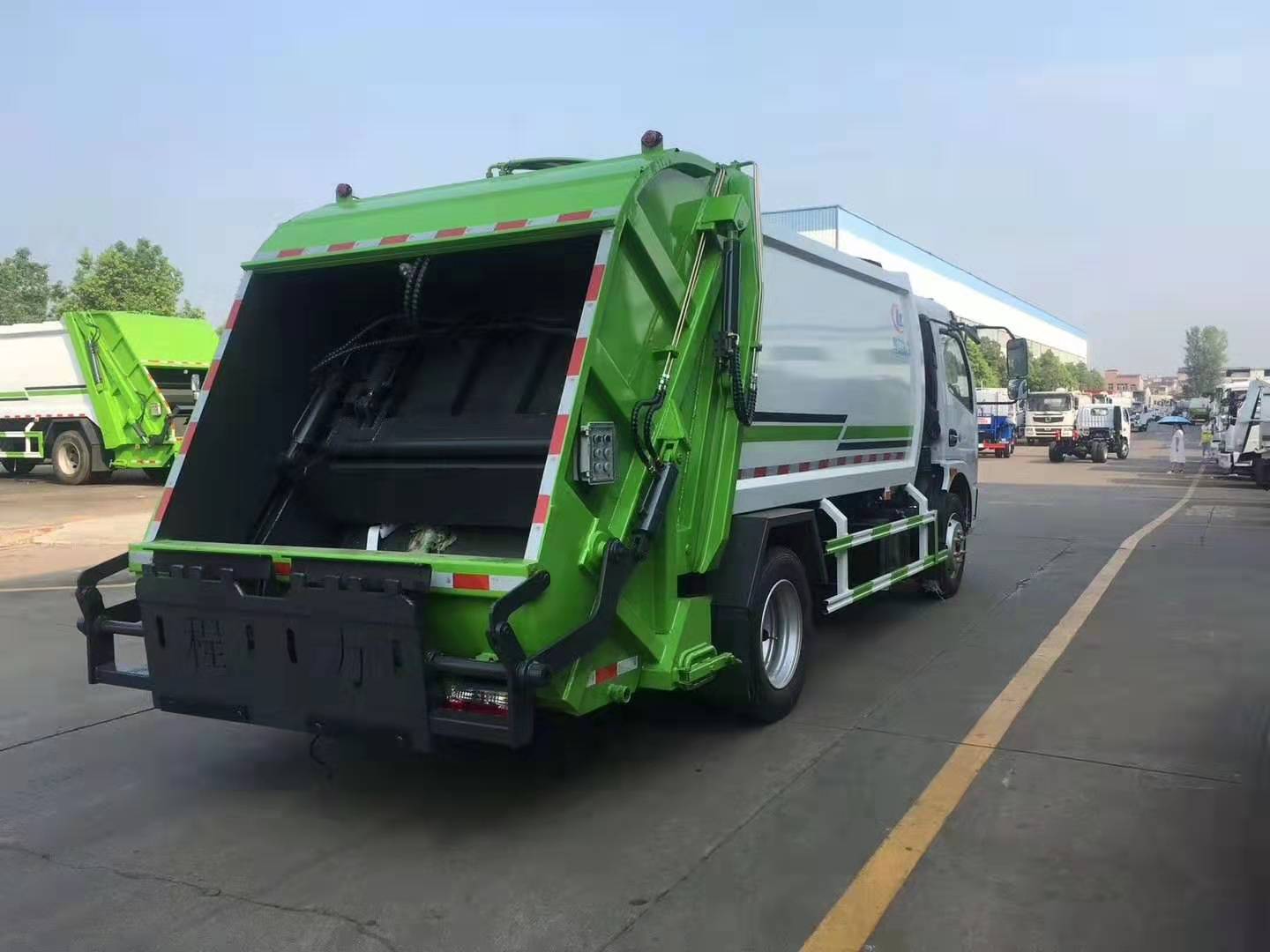 壓縮垃圾車(chē)