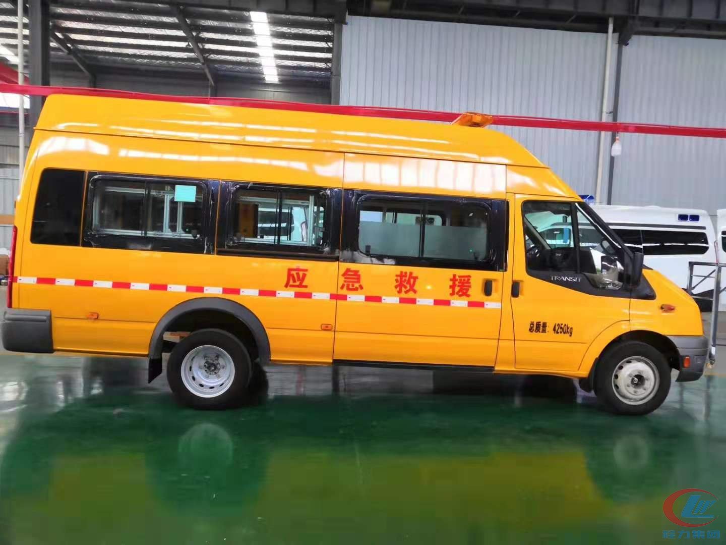 福特新時(shí)代客運(yùn)版救護(hù)車，福特應(yīng)急救援車