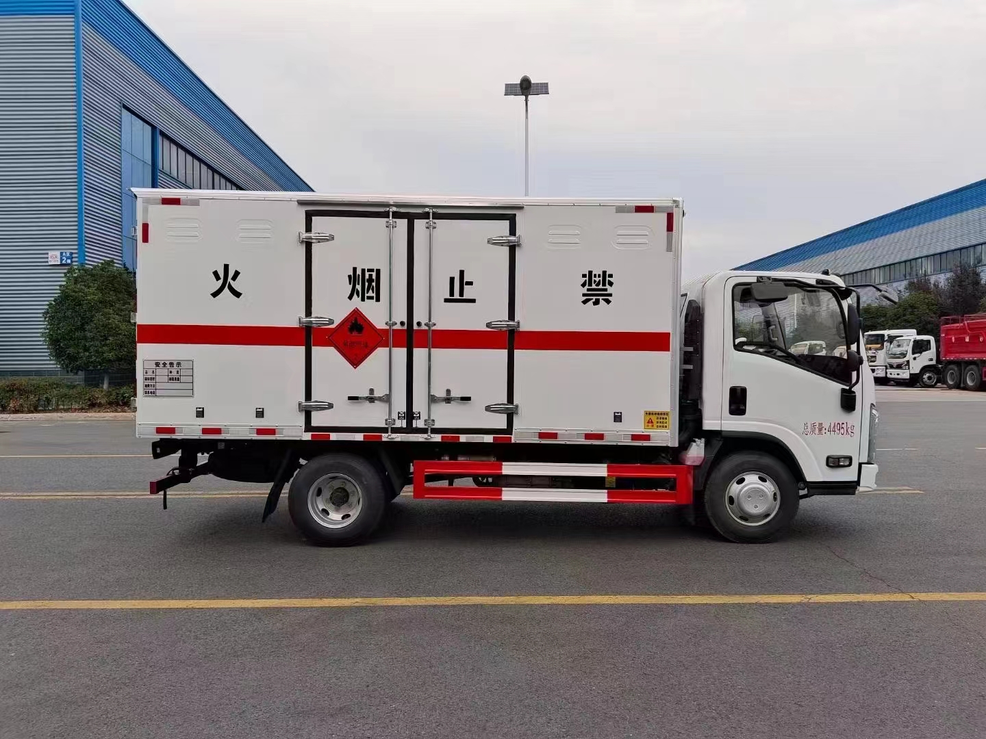 程力集團中國民營企業(yè)500強打造高端安全防爆車產品